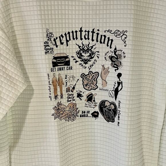 New Taylor Swift sweatshirt Revelation, Hard to find - Picture 2 of 11